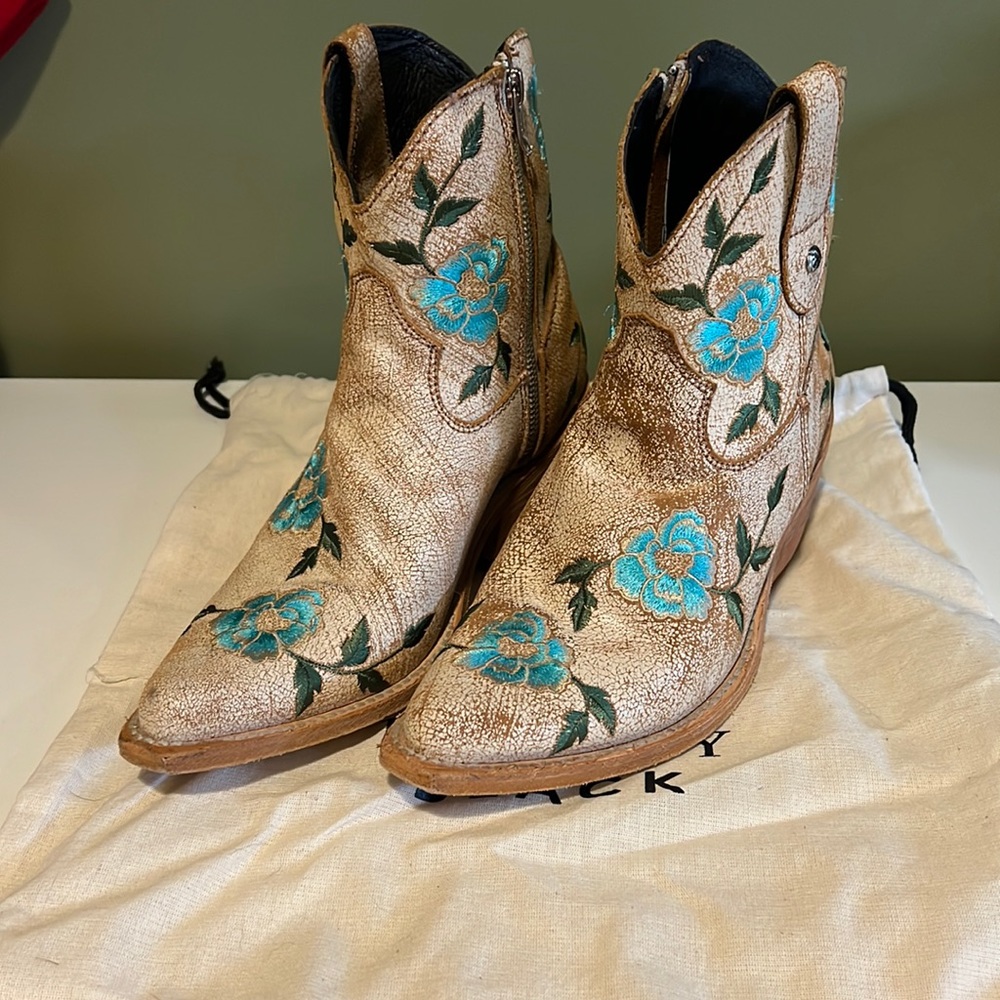 Liberty Black Adela Carnaza Cobre Mantequilla floral ankle boots